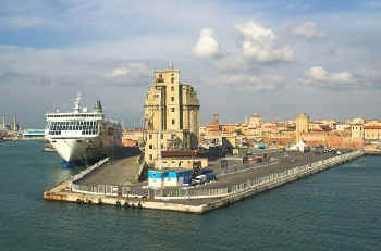 Livorno cruise ship port